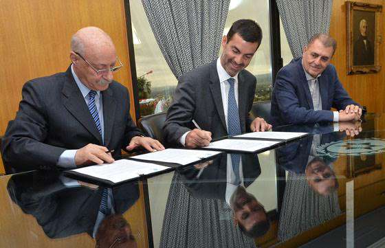 El Gobierno firmó convenios con el CFI para promover la producción y el desarrollo regional y turístico