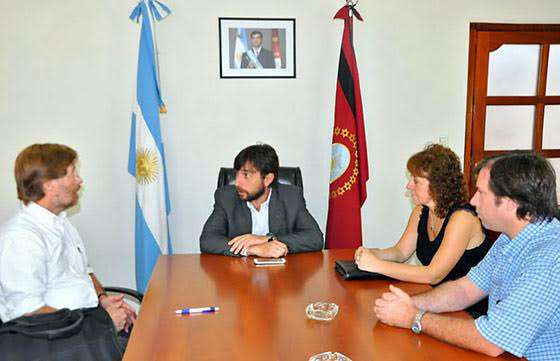 Articulan acciones de asistencia para pequeños productores y cooperativas