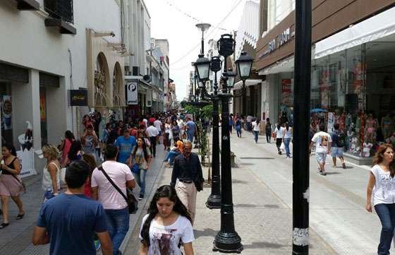 El comercio brinda diversas promociones por las fiestas de fin de año