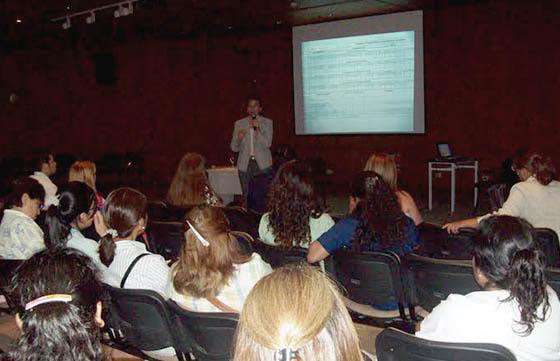 Profesionales de enfermería  recibieron una actualización en inmunizaciones