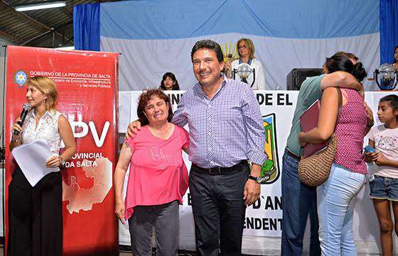 En El Carril 54 familias acceden a la casa propia