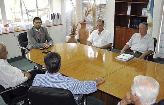 El ministro Javier Montero se interiorizó sobre la situación de los consorcios de riego de la Provincia