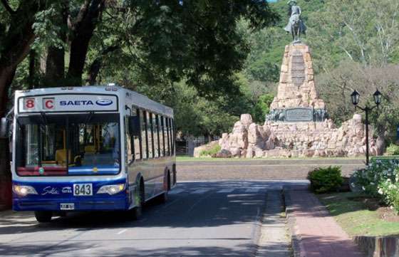 Los chicos viajaron gratis en colectivo por los Reyes Magos