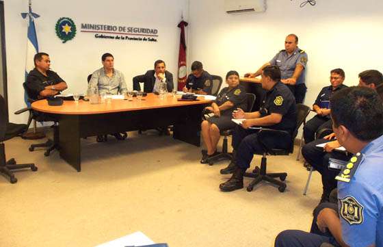 El Ministerio de Seguridad coordinó acciones para optimizar el servicio en Orán