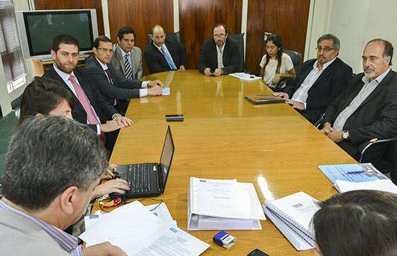 Continúa en marcha el proceso licitatorio para la exploración hidrocarburífera en Desecho Chico