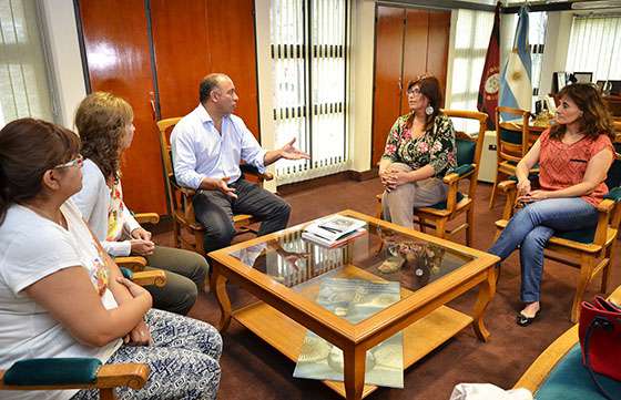 Una docente salteña fue becada para exponer en España sobre literatura regional e interculturalidad