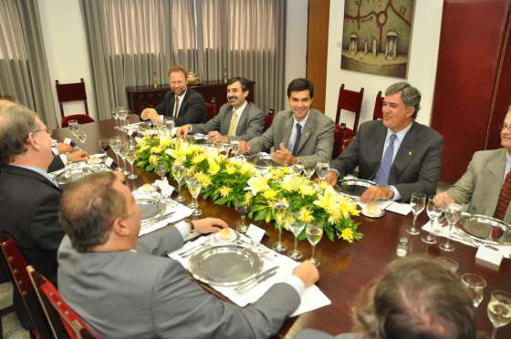 El Gobierno propone generar vínculos con inversores mineros de Australia 