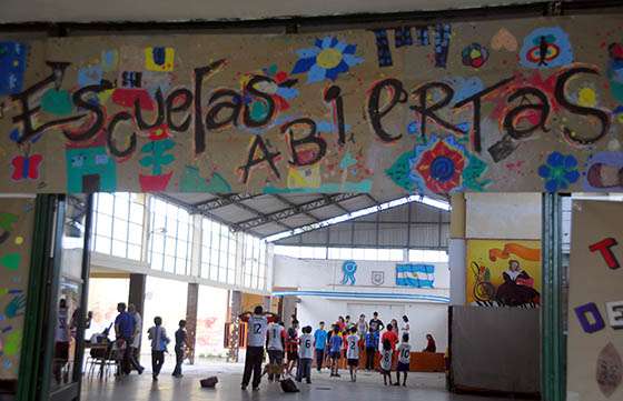 Niños y jóvenes participan de talleres recreativos en 53 Escuelas Abiertas