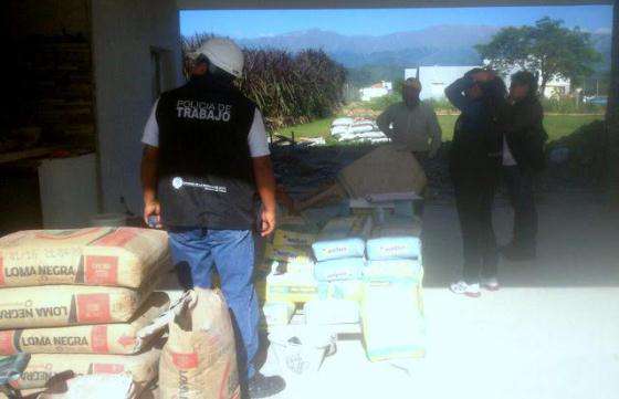 Verifican situación laboral de obreros de la construcción en barrios privados