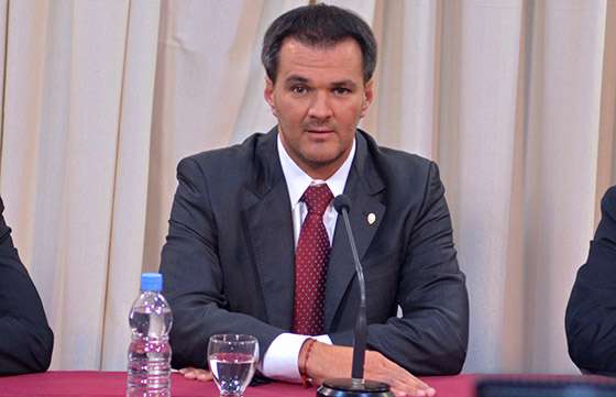 Gobernadores del PJ se reúnen mañana con Frigerio por el tema coparticipación