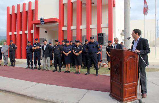 El Gobierno provincial inauguró la base operativa policial de barrio Scalabrini Ortiz