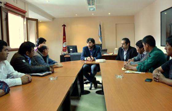 Con mediación del Ministerio de Trabajo tabacaleros acordaron incrementos para 2016