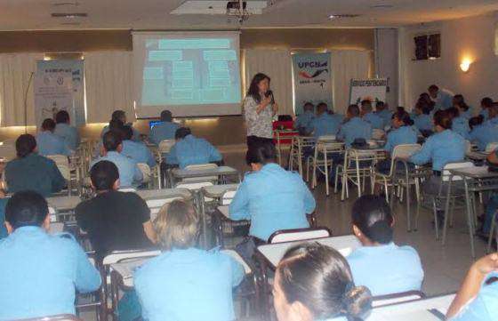 Efectivos penitenciarios se capacitan en gestión judicial