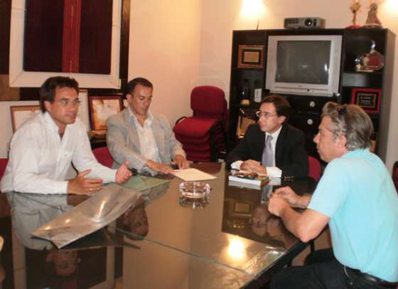 El ministro Posadas se reunió con integrantes de la Asociación de Guías de Turismo  