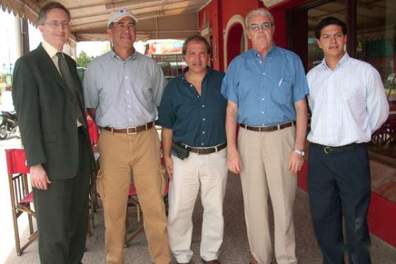 Palópoli recibió al ex beisbolista Elías Sosa