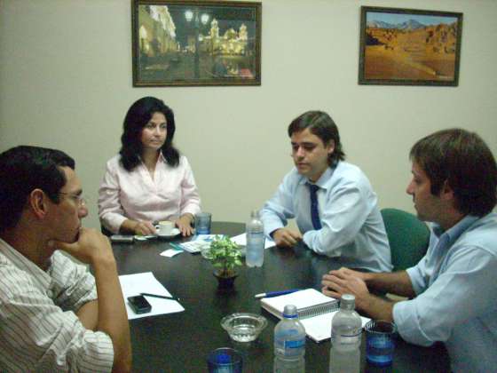 Defensa del Consumidor coordina acciones con el INTI y AMT