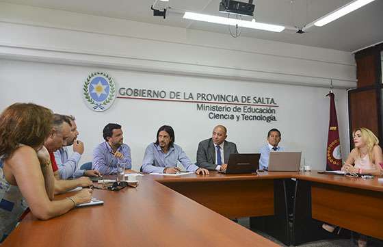 Iniciaron las negociaciones salariales con el sector docente