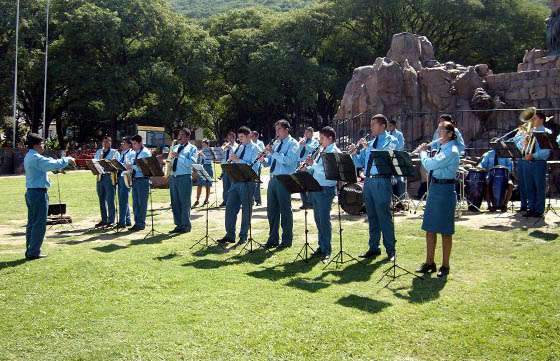 La banda de música del Servicio Penitenciario brindará hoy un espectáculo frente al Cabildo