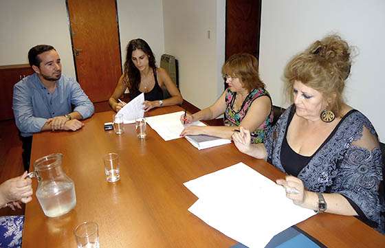 El Gobierno provincial y colegios profesionales fortalecen la asistencia contra la violencia de género