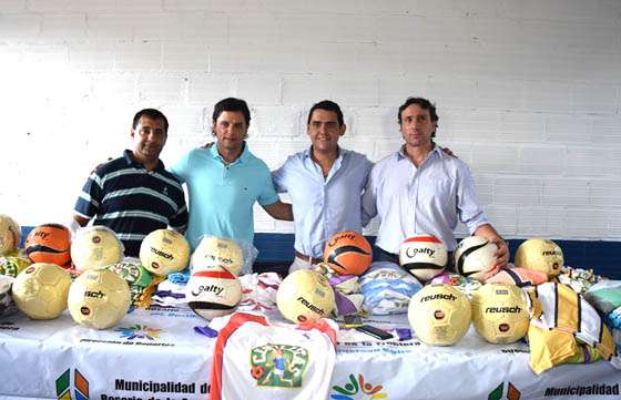 Deportes entregó indumentaria a Cebollitas de Rosario de la Frontera