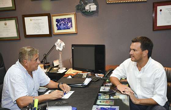 El sindicato de Camioneros presentó al ministro Rodríguez dos proyectos sociales