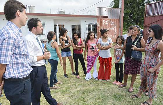 Cooperativas acondicionaron el centro vecinal del barrio Vicente Solá