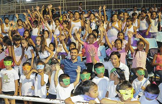 Exitosa muestra de los más de 800 chicos de la colonia de la Secretaría de Deportes