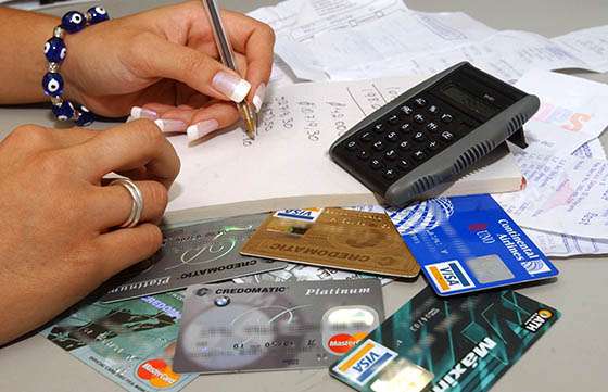 Defensa del Consumidor sancionará a los comercios que cobren recargos con tarjetas crédito o débito