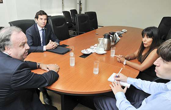 El Ministerio de Gobierno trabajará con organismos nacionales para la modernización institucional