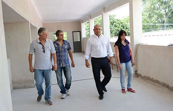 El Ministro de Educación  recorrió las obras  en la Escuela Bernabé López de Vaqueros