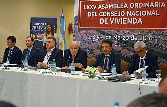 En Salta, autoridades de todo el país analizan políticas de vivienda