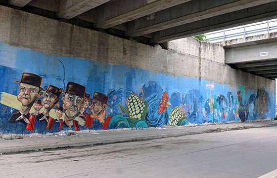 Artistas plásticos pintaron un mural en barrio El Huayco convocados por el Ministerio de Gobierno