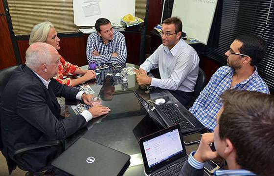 Concejales capitalinos presentaron pedidos de vecinos a la Secretaría del Área Metropolitana