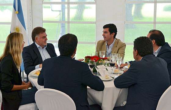 El Gobernador recibió a los participantes del Consejo Nacional de la Vivienda‏