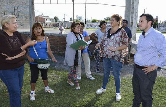Gobierno trabajará con vecinos para acondicionar el playón de barrio Norte Grande
