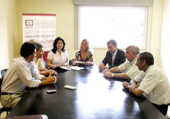 Convenio para reubicar paradas de colectivos 
