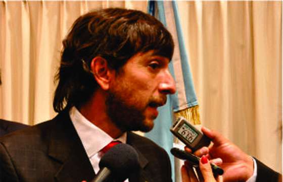 El Gobierno convocó a una instancia conciliatoria extraordinaria en el conflicto de trabajadores de San Lorenzo