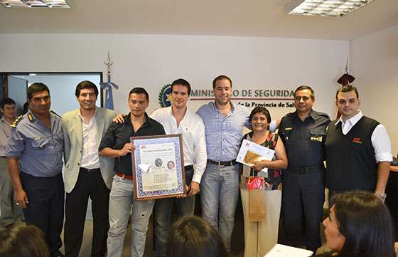 El Ministro de Seguridad otorgó distinciones a operadores de Orán, Tartagal y Salta Capital