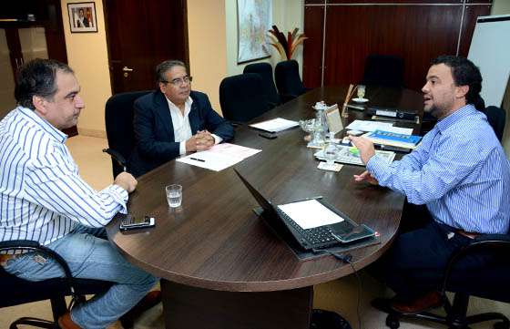 La Provincia destinará fondos para obras de enripiado y provisión de agua en Pichanal