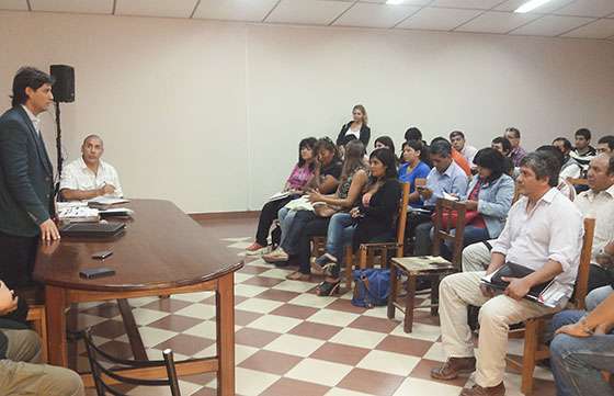 Deportes presenta a los municipios el plan de trabajo para 2016