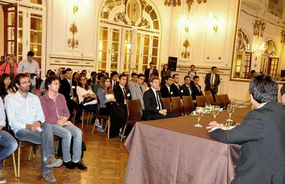 Jóvenes del Cono Sur debaten políticas sociales en Salta