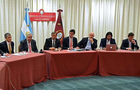 Comunidades educativas de Santa Victoria acceden al programa de agua segura