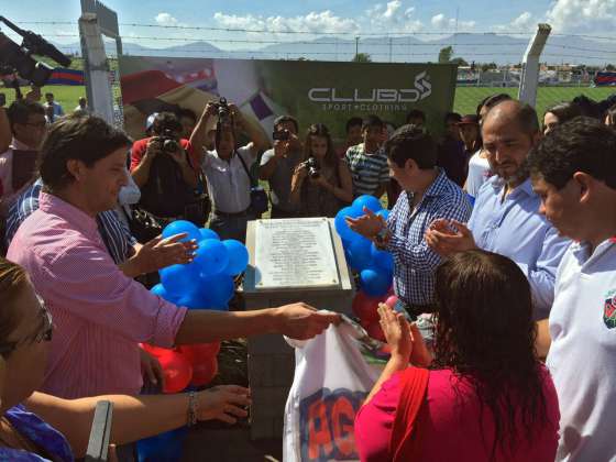 El club Pellegrini inauguró su cancha en barrio Palmeritas
