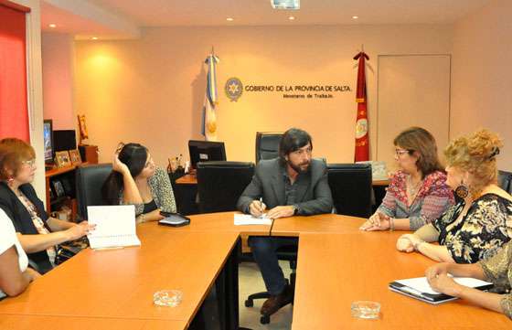 El ministro de Trabajo se reunió con referentes de colegios profesionales de Salta