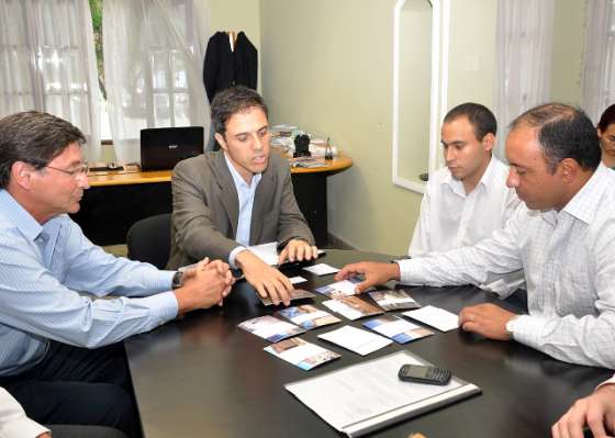 El Gobierno trabaja con la CAF el proyecto de conectividad para 13 escuelas rurales 
