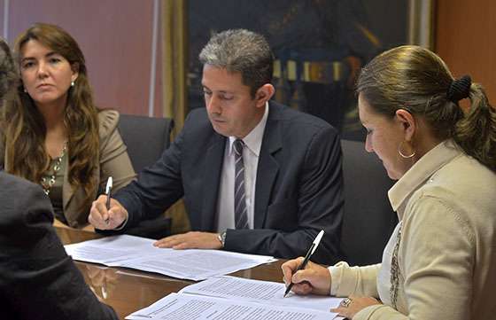 Asesoramiento jurídico a familias criollas de los ex lotes fiscales 55 y 14