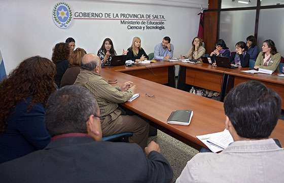 Educación continúa trabajando en el plan 2016-2020