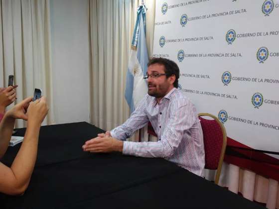 Ciclo de Entrevistas en vivo por Facebook y Periscope