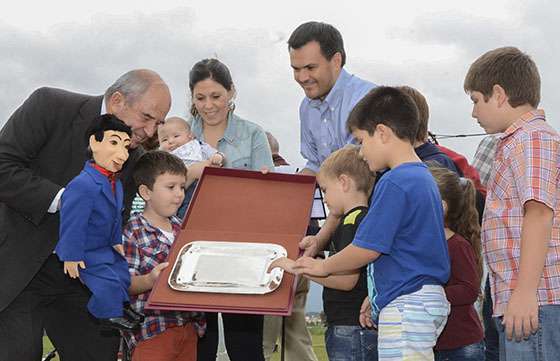 Rodolfo Aredes y el muñeco Pepito festejaron 60 años de trayectoria con los salteños