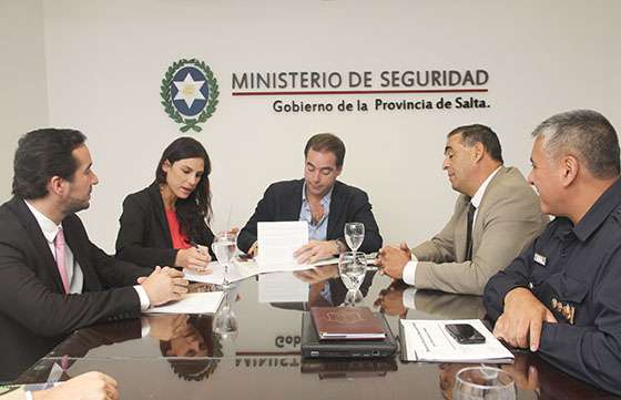 El Ministerio de Derechos Humanos y Justicia capacitará a policías en perspectivas de género